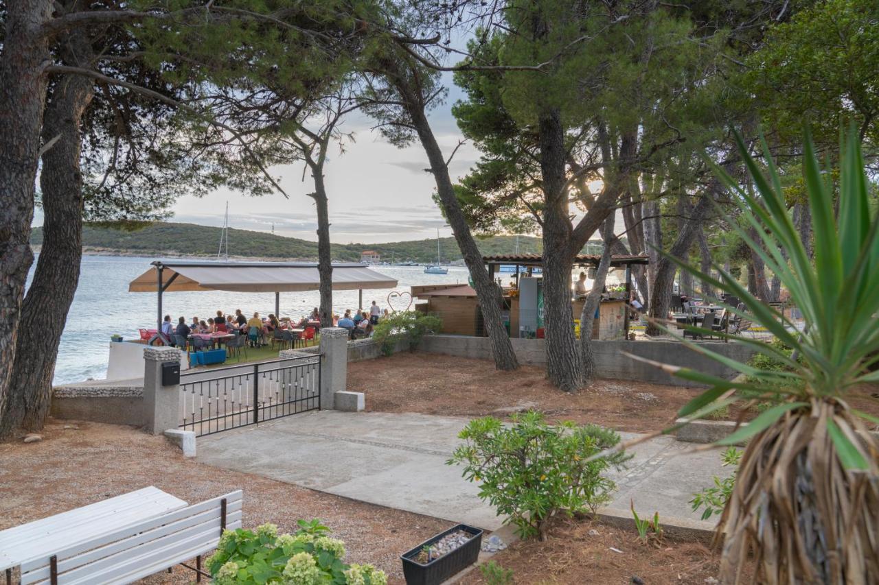 Sidus Maris, Spacious Seaside Apartment With Free Parking Martinscica  Ngoại thất bức ảnh