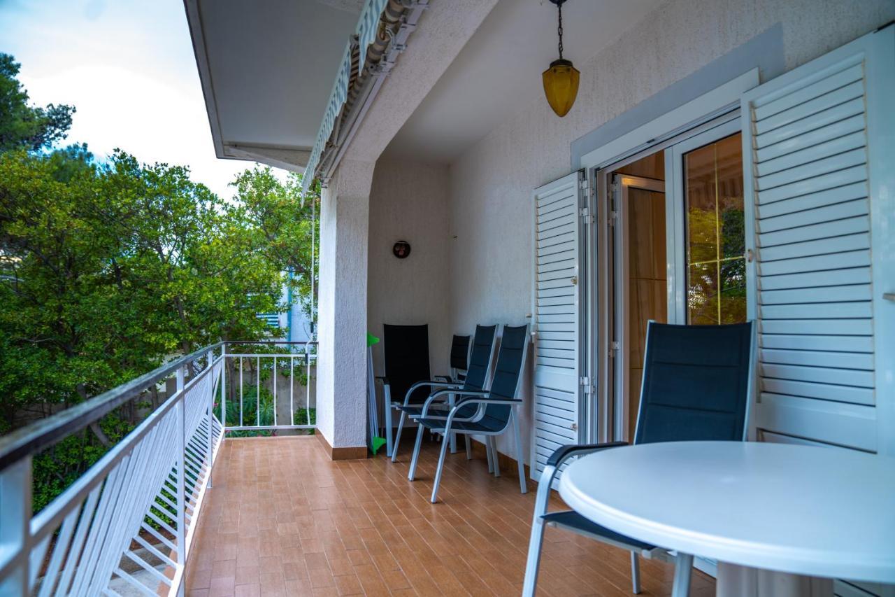 Sidus Maris, Spacious Seaside Apartment With Free Parking Martinscica  Ngoại thất bức ảnh