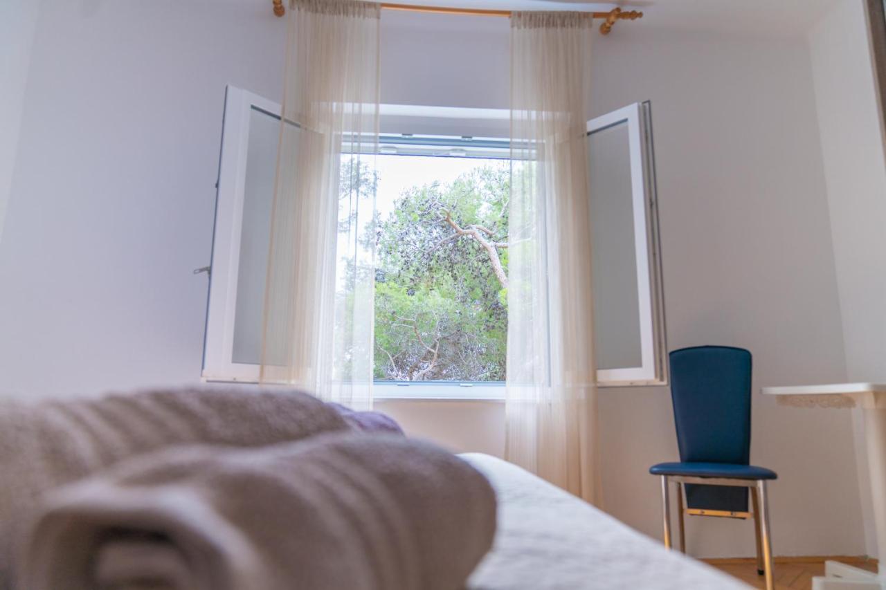 Sidus Maris, Spacious Seaside Apartment With Free Parking Martinscica  Ngoại thất bức ảnh