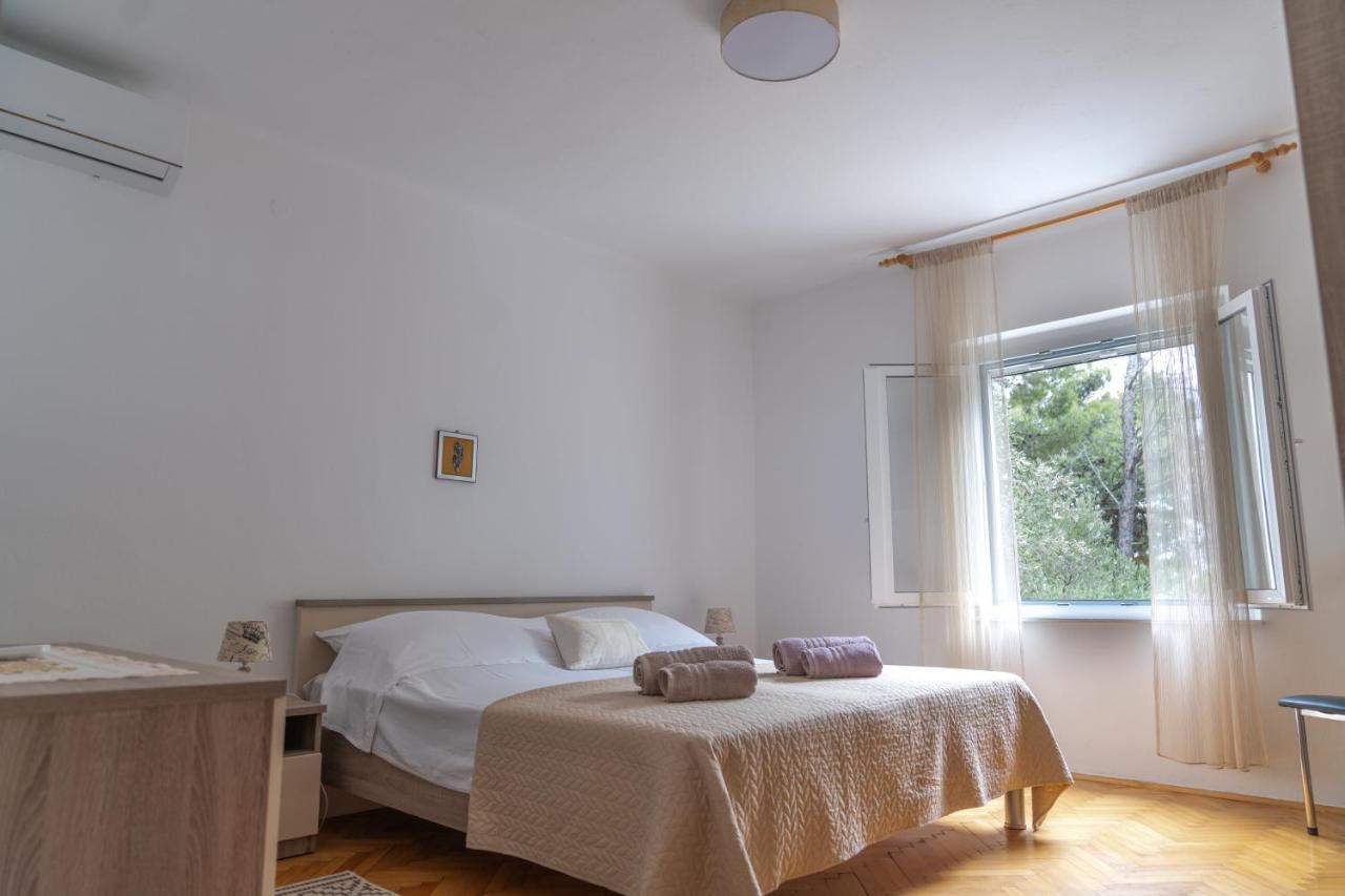 Sidus Maris, Spacious Seaside Apartment With Free Parking Martinscica  Ngoại thất bức ảnh